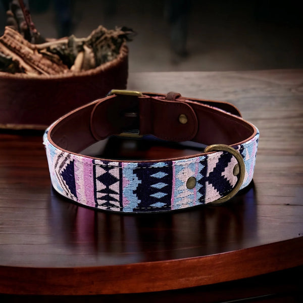 Einzigartiges handgefertigtes Hundehalsband mit spanischem Design - Die StupsnaseEinzigartiges handgefertigtes Hundehalsband mit spanischem DesignHundehalsbandDie StupsnaseHundehalsband