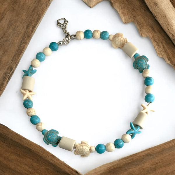 EM - Keramik - Halsband Meeresbrise in blau weiß gehalten - mit einer Hundepfote als Verschluss - Die StupsnaseEM - Keramik - Halsband Meeresbrise in blau weiß gehalten - mit einer Hundepfote als VerschlussEM KeramikhalsbandDie StupsnaseEM Keramikhalsband