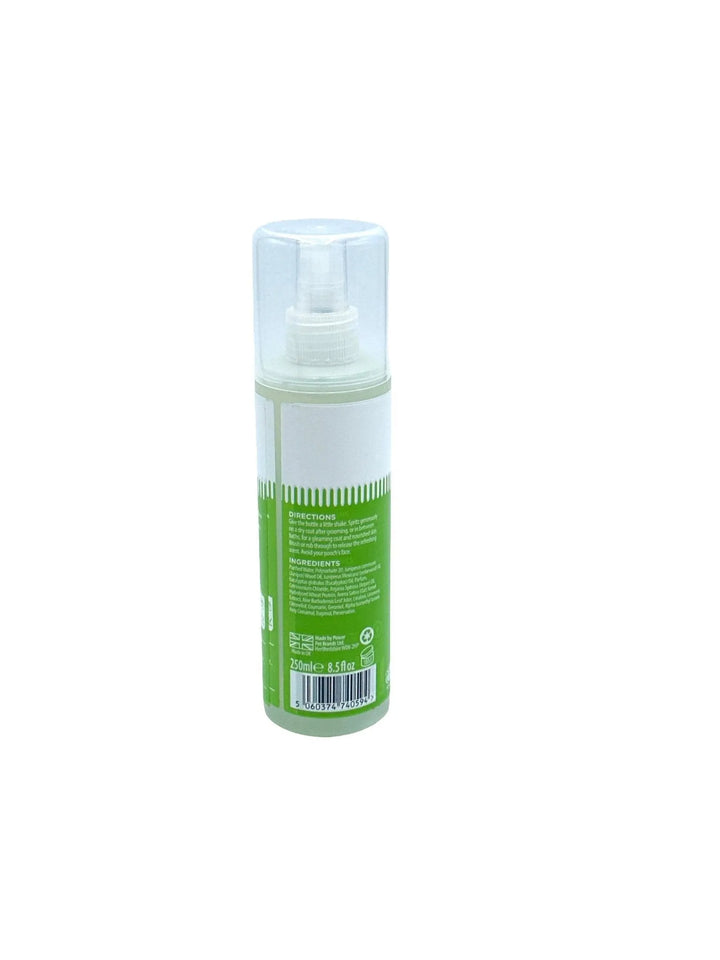 Erfrischendes Hundespray mit Eukalyptus und Zedernholz *Vegan - Die StupsnaseErfrischendes Hundespray mit Eukalyptus und Zedernholz *VeganshampooDie Stupsnaseshampoo