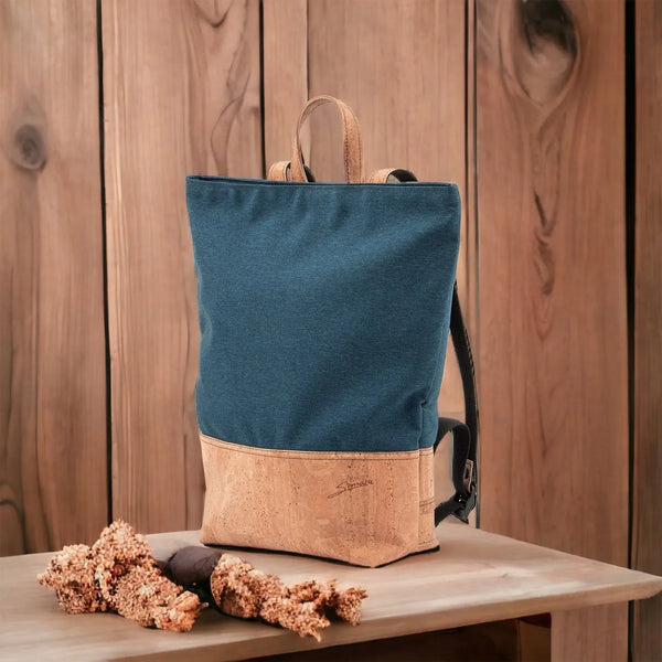 Infinity Rucksack aus Kork Blau - Die StupsnaseInfinity Rucksack aus Kork BlauZubehörDie StupsnaseZubehör