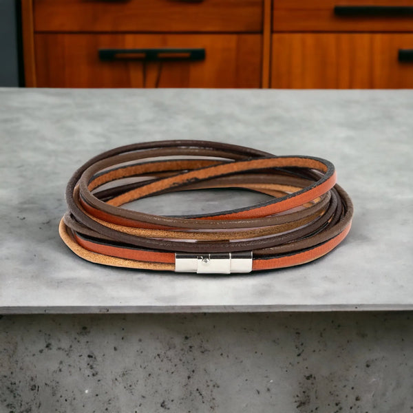 Lederarmband/Wickelarmband mit Magnetverschluss (Rotbraun/Braun) - Die StupsnaseLederarmband/Wickelarmband mit Magnetverschluss (Rotbraun/Braun)ZubehörDie StupsnaseZubehör