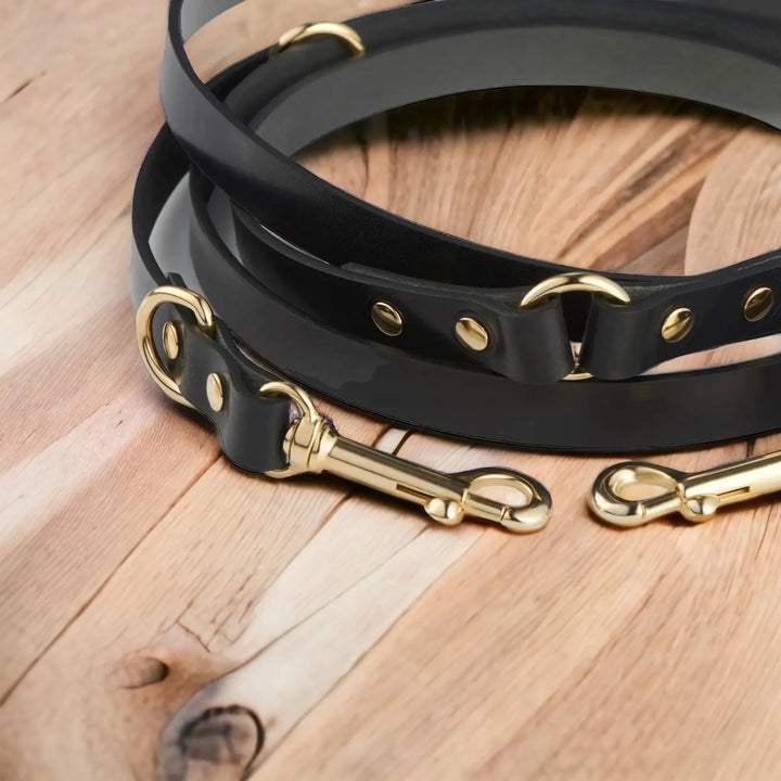 Multifunktionale Hundeleine aus hochwertigem Leder für einen oder zwei Hunde - Die StupsnaseMultifunktionale Hundeleine aus hochwertigem Leder für einen oder zwei HundeHundeleineDie StupsnaseHundeleine